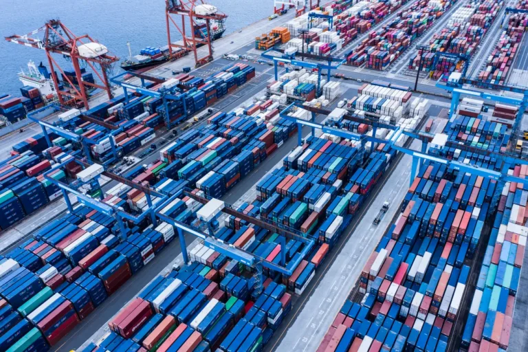 What is Detention and Demurrage? How to Avoid These Extra Costs