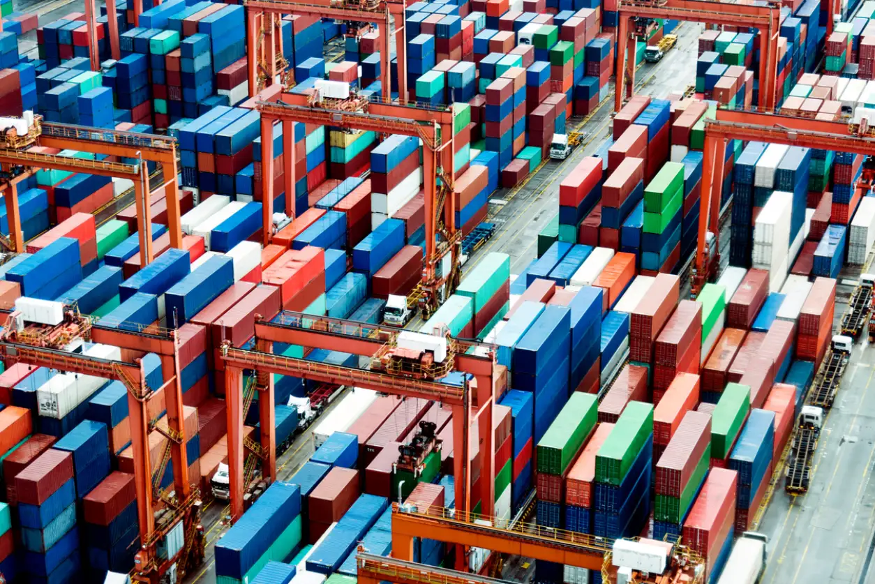 Understanding Shipping Container Sizes: What You Need to Know Before You Book