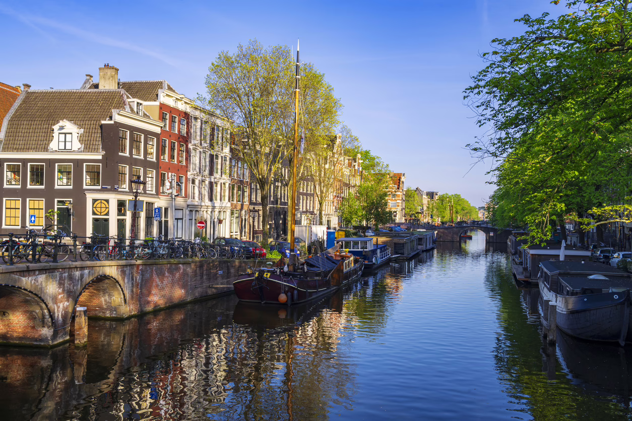 Your Complete Guide to Shipping from the USA to the Netherlands