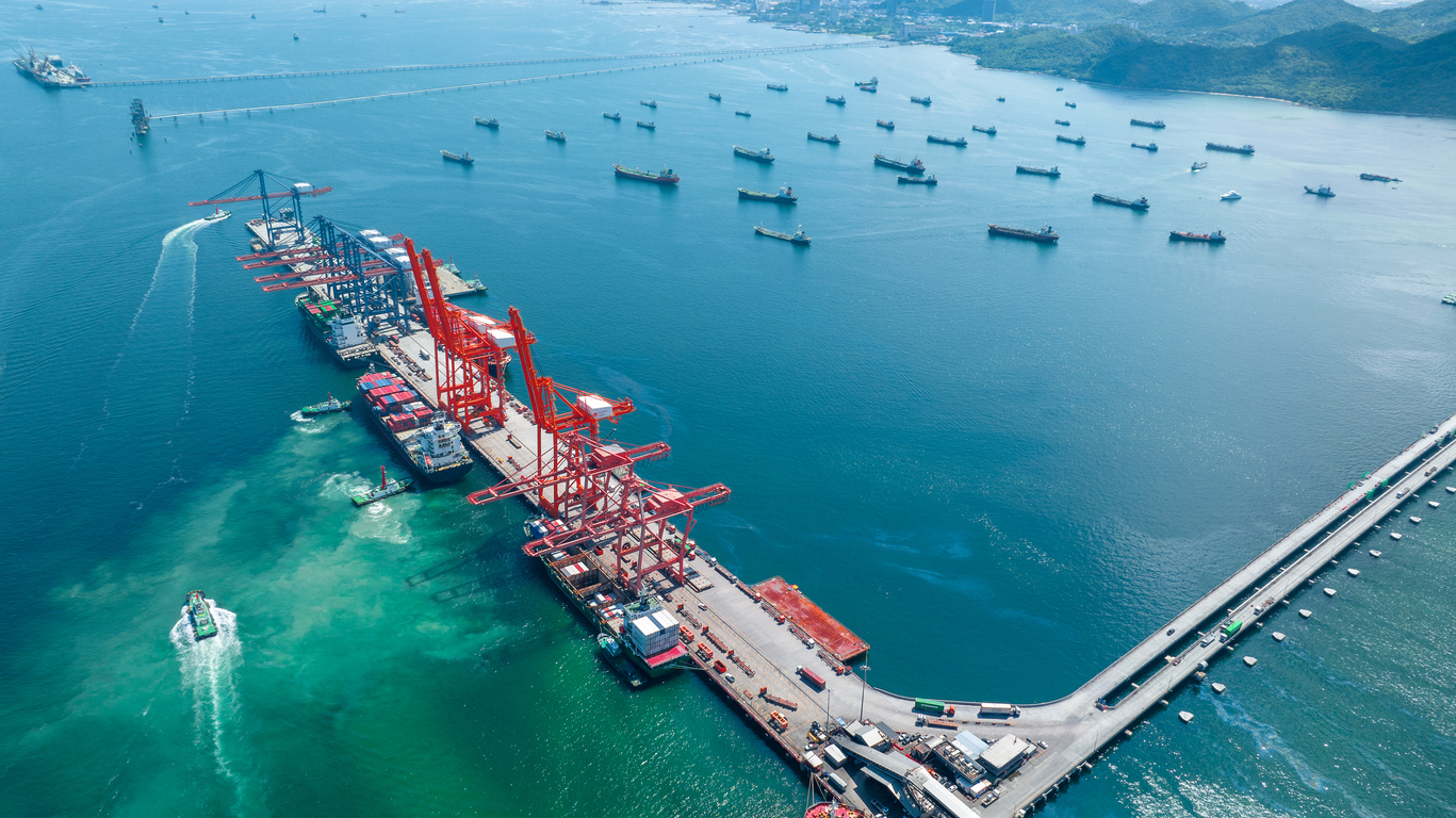 Understanding Capacity Crunches and Space Allocation in International Logistics